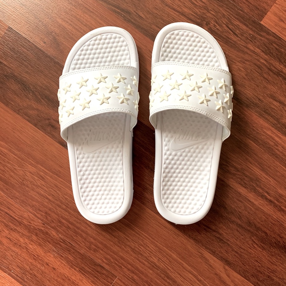 Nike Benassi Star Slides Size 5M-7W